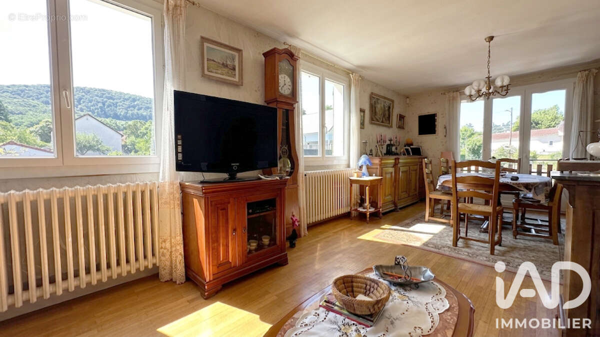 Maison 93 m² à Devecey  - photo 9