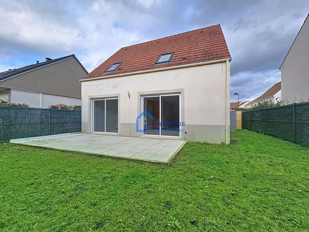 Maison à PIERRELAYE
