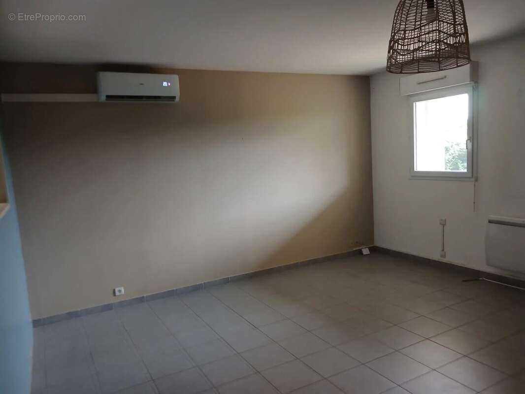 Appartement à CLAVETTE