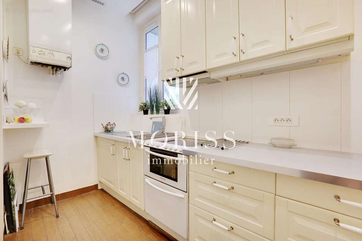 Appartement à PARIS-9E