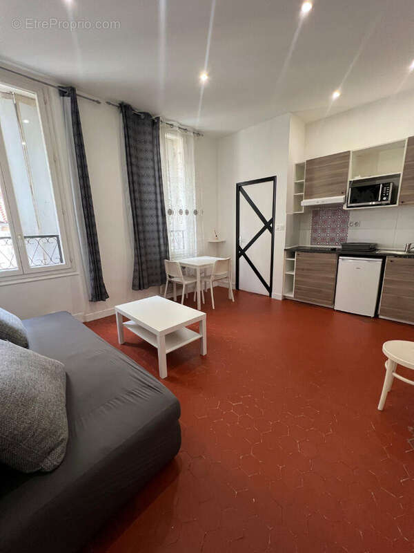 Appartement à MARSEILLE-1E