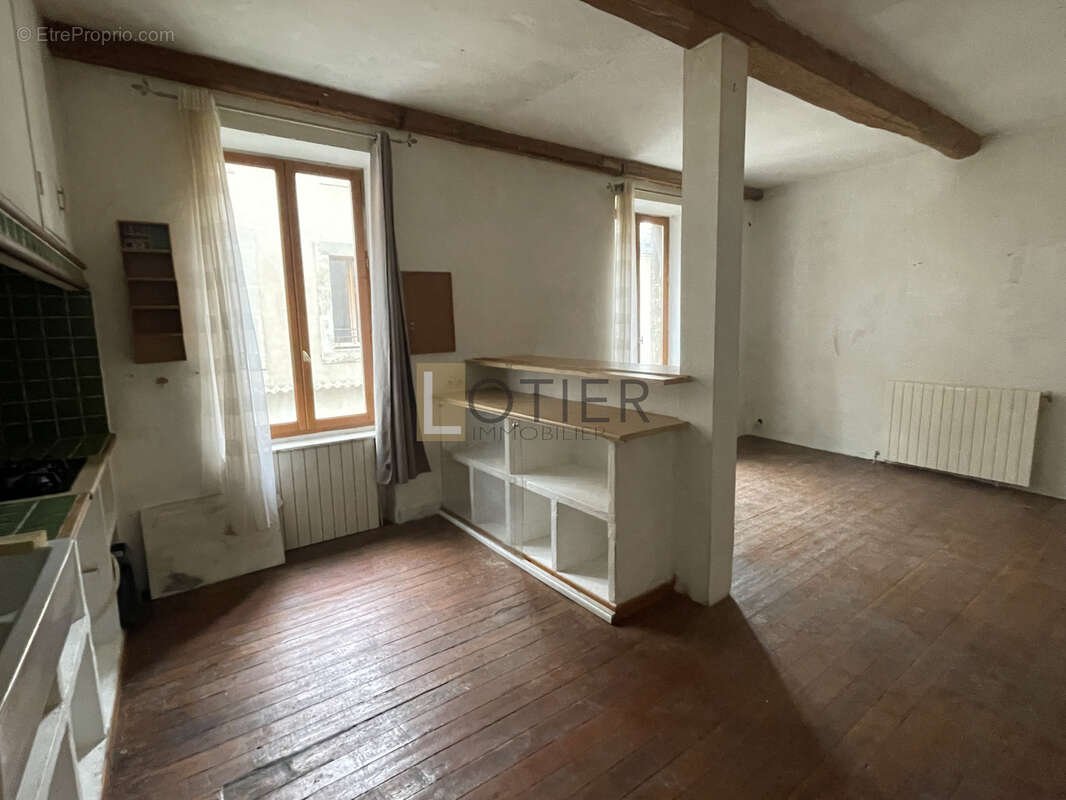 Maison à CAPENDU