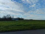 Terrain à CHAUMONT-EN-VEXIN