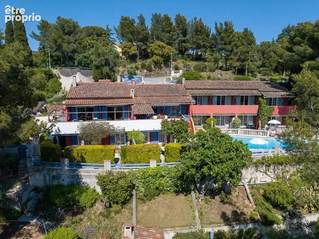 Maison à BORMES-LES-MIMOSAS