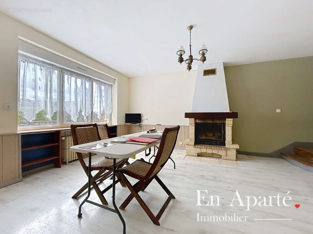 Maison à SOURDEVAL