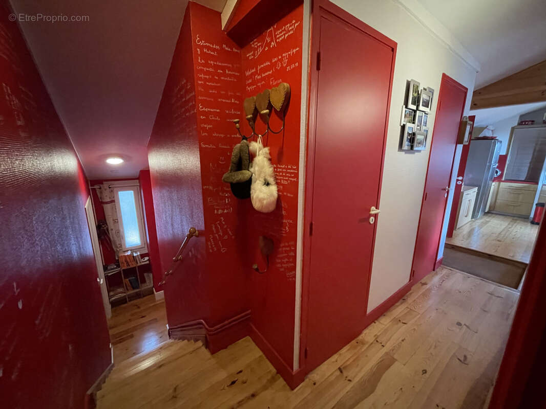 Appartement à LAVEISSIERE