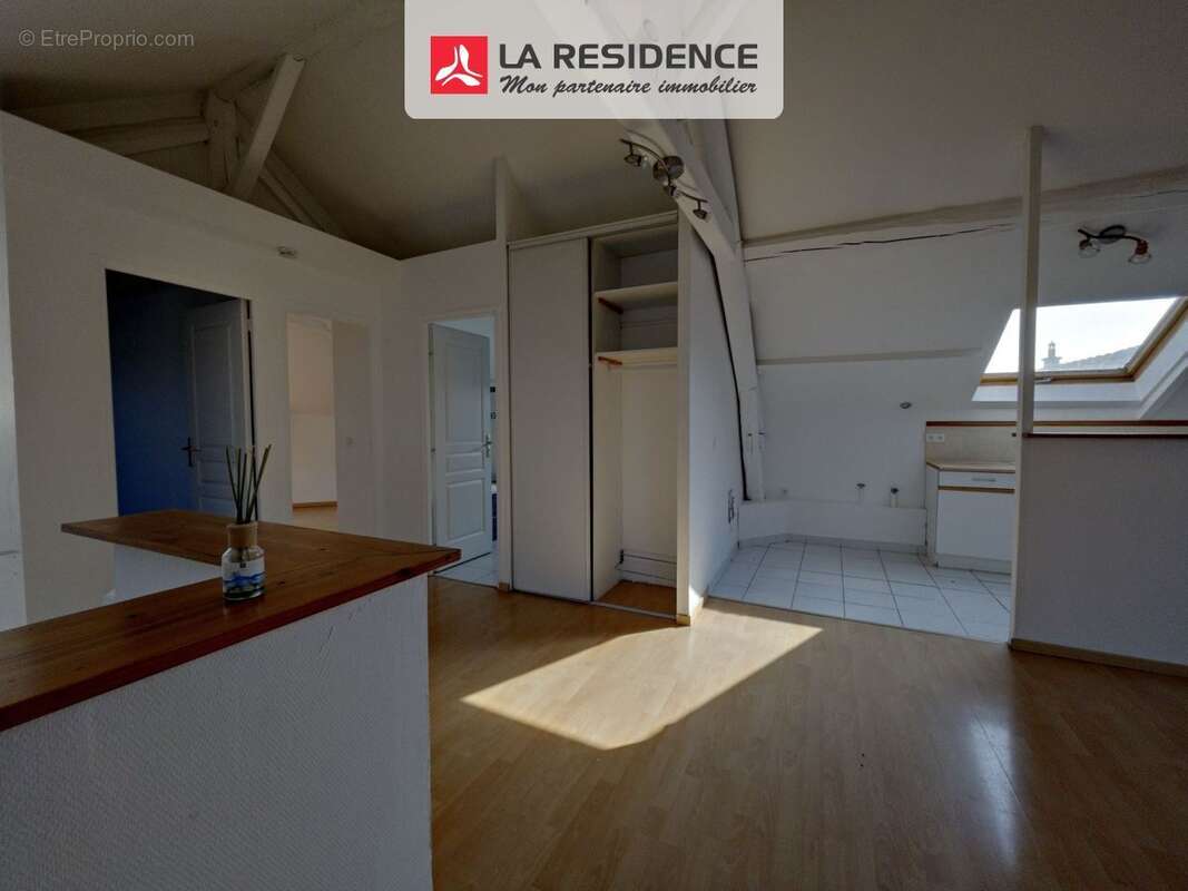 Appartement à LES MUREAUX