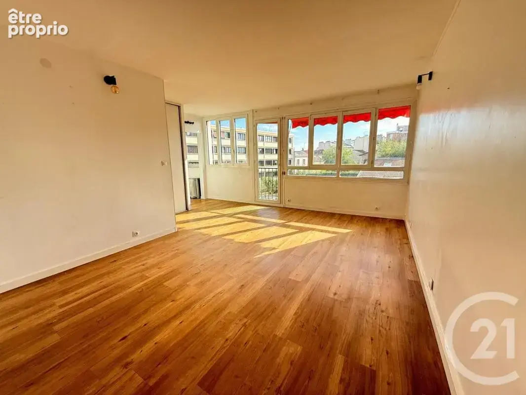 Appartement à FONTENAY-SOUS-BOIS