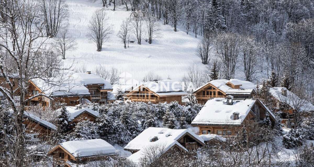 Maison à LES ALLUES