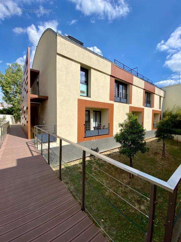 Appartement à MAISONS-ALFORT