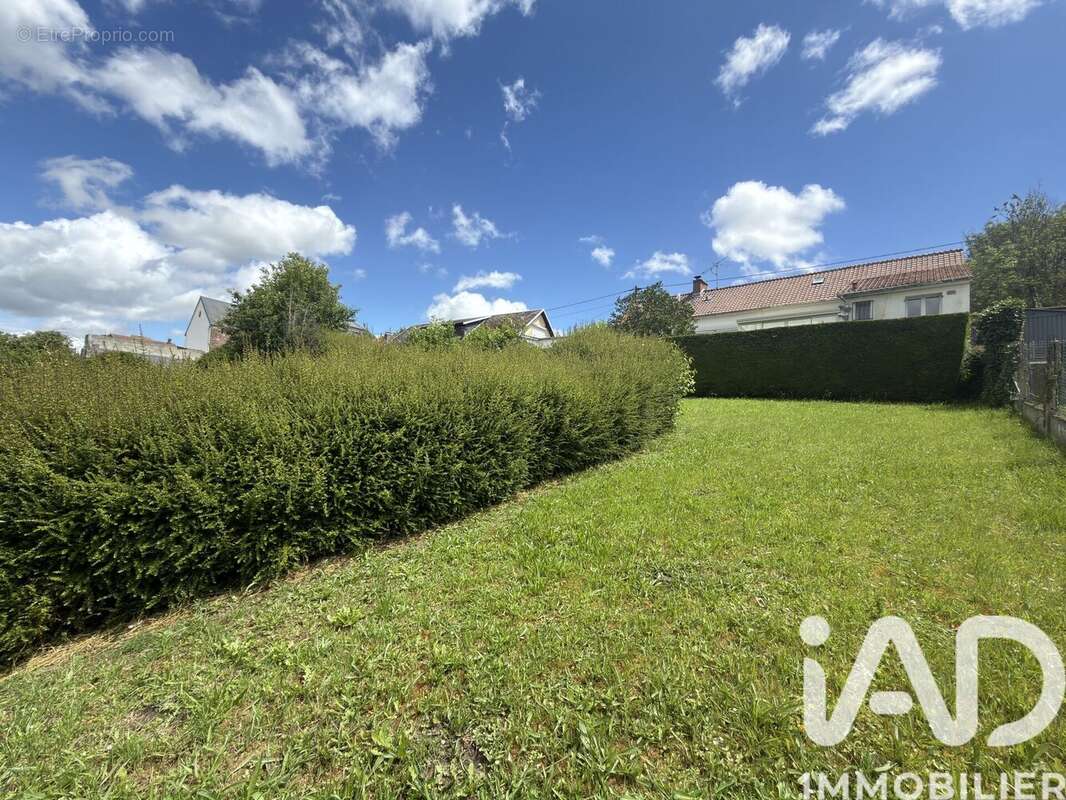 Maison 61 m² à Combles  - photo 2
