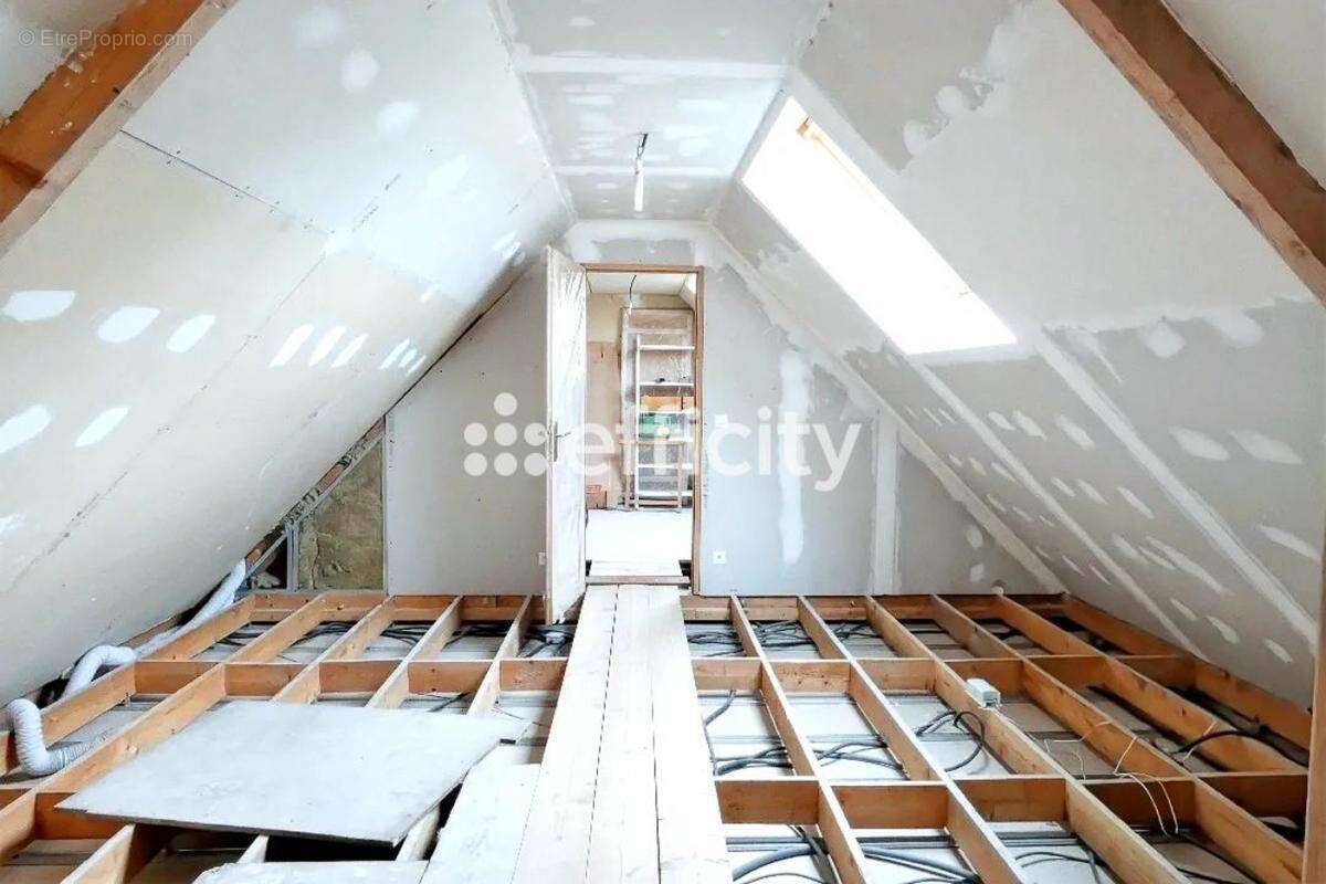 Maison à CONDE-FOLIE