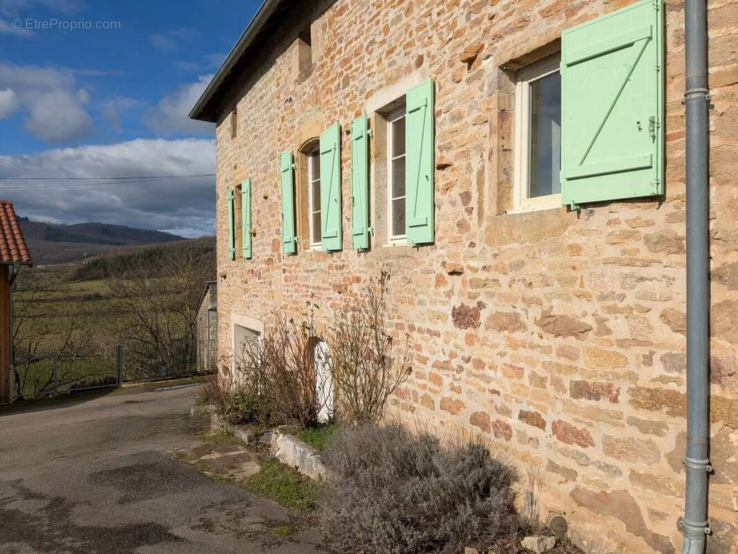 Maison à BERZE-LA-VILLE