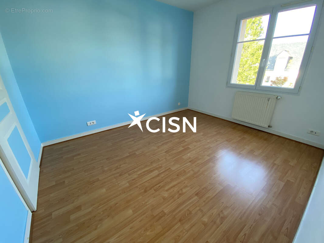5 pièces 129.8 m2 terrain 340 m2 Maison 5 chambres dont 1 en rdc - photo 4