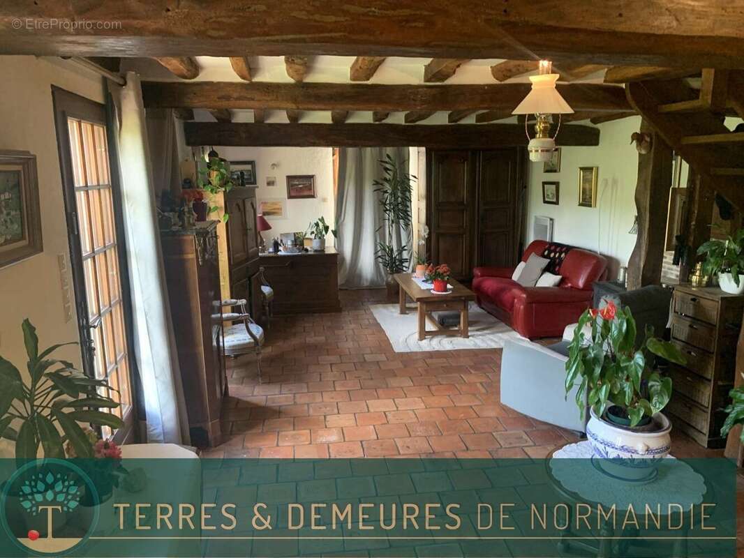 Maison à VIMOUTIERS