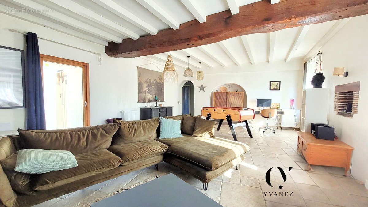 Maison de charme de 170 m2 avec 4 chambres aux portes de Châteaugiron - photo 2