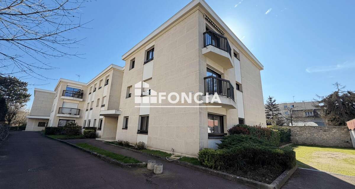 Appartement à BOURG-LA-REINE