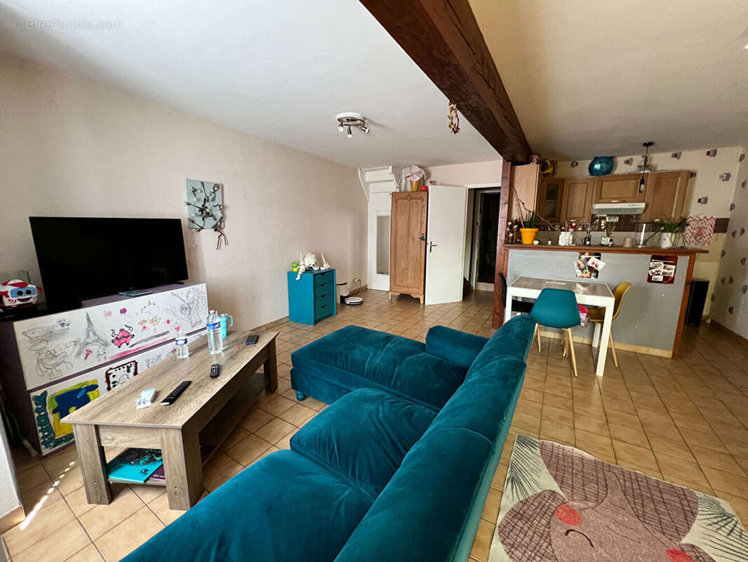 Appartement à RUELLE-SUR-TOUVRE