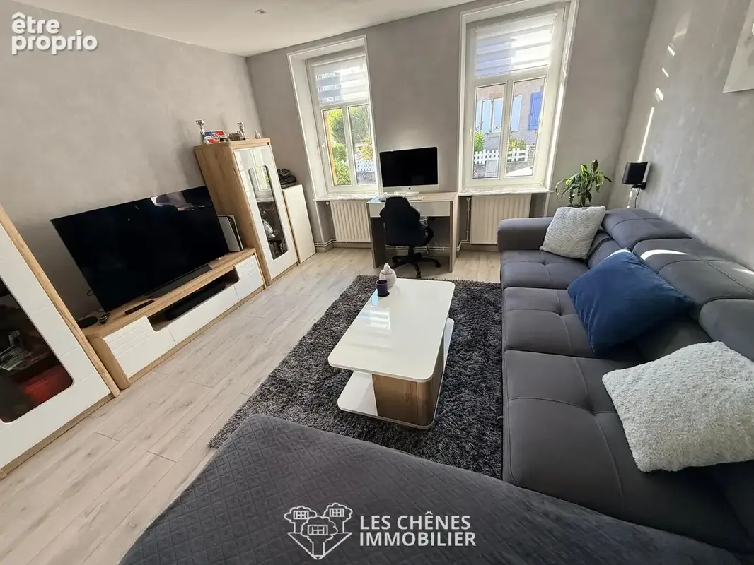 Photo Appartement à Sainte-Marie-Aux-Chenes au prix de 207 000€