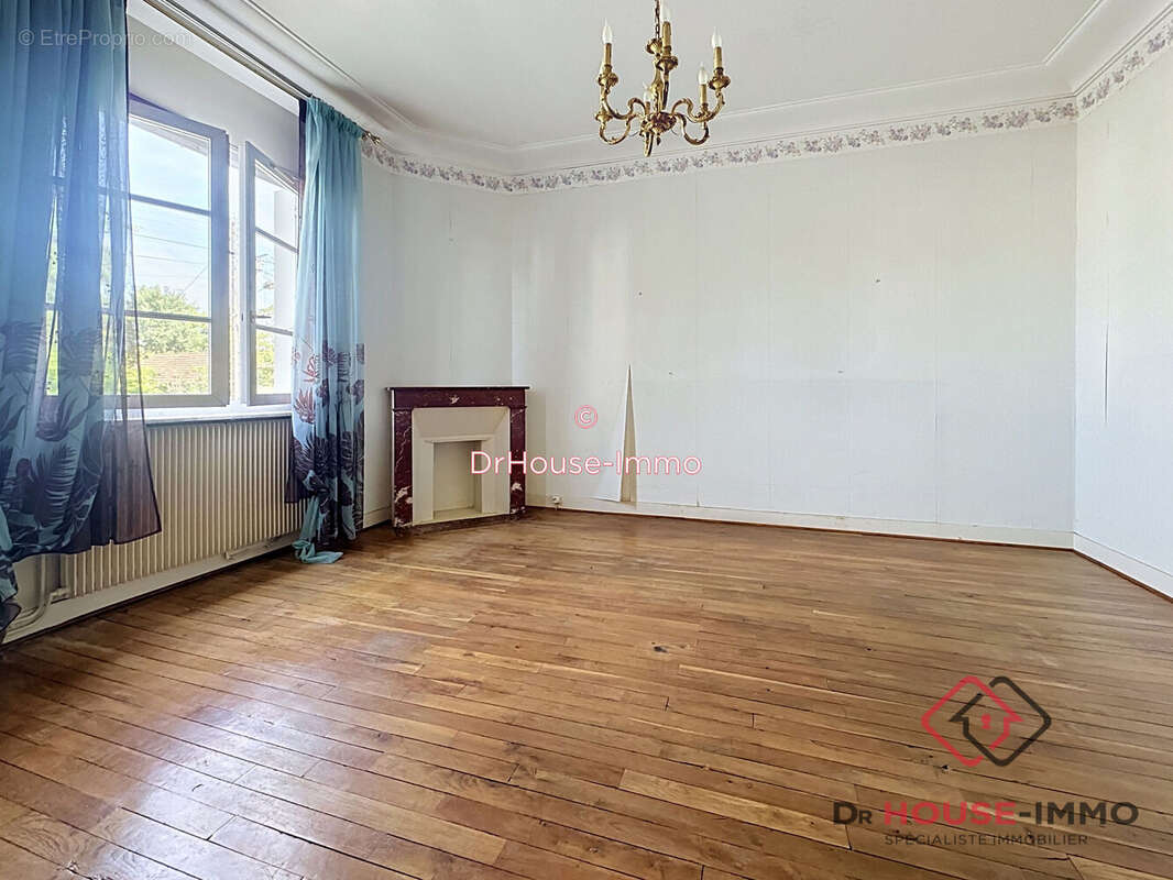 Maison 150 m² à Saint-Astier  - photo 4