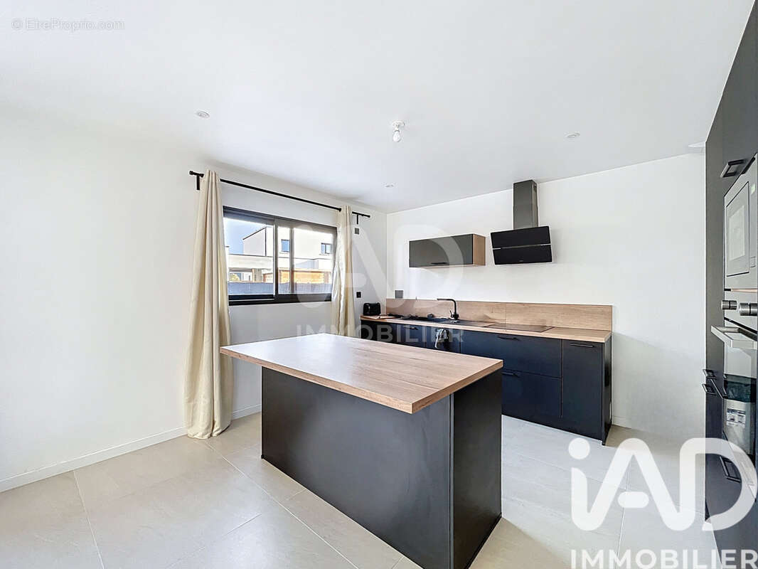 Photo 9 - Maison à CINTRE