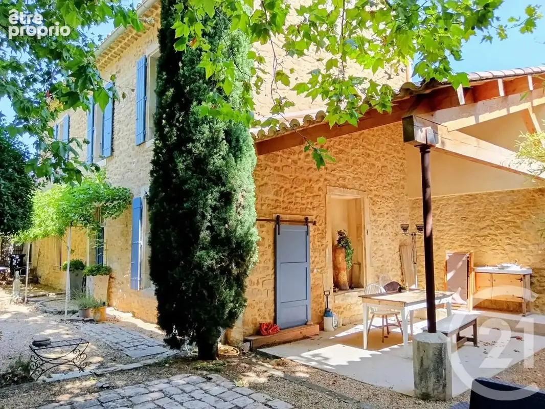 Maison à SABRAN