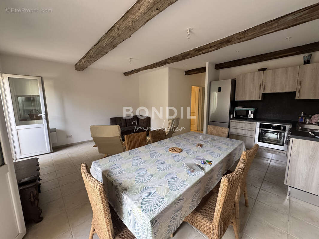 Appartement à PERTUIS