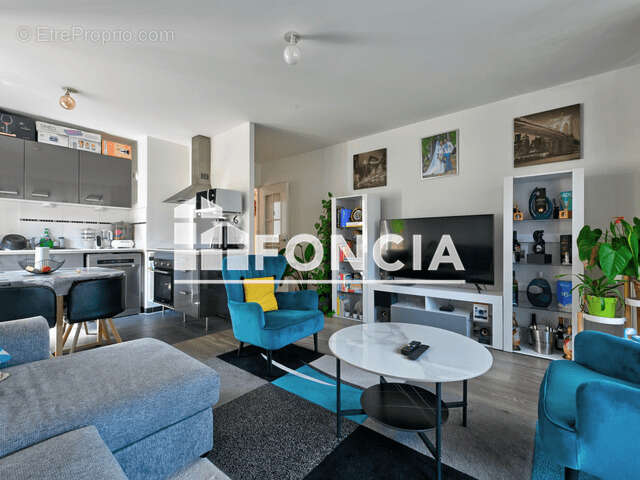 Appartement à FONTENAY-LE-FLEURY