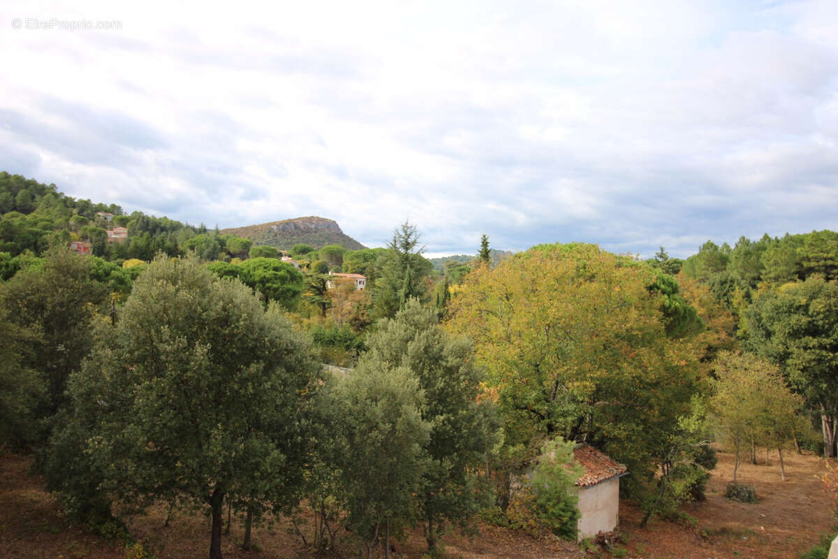 Maison de 210 m2. Terrain de 860 m2. - photo 13