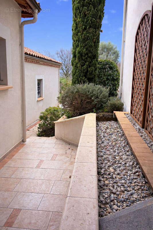 Maison à DOLMAYRAC