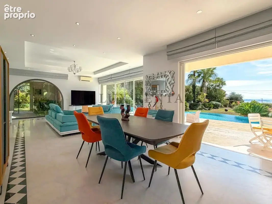 Villa avec vue mer panoramique et piscine à débordement - photo 13