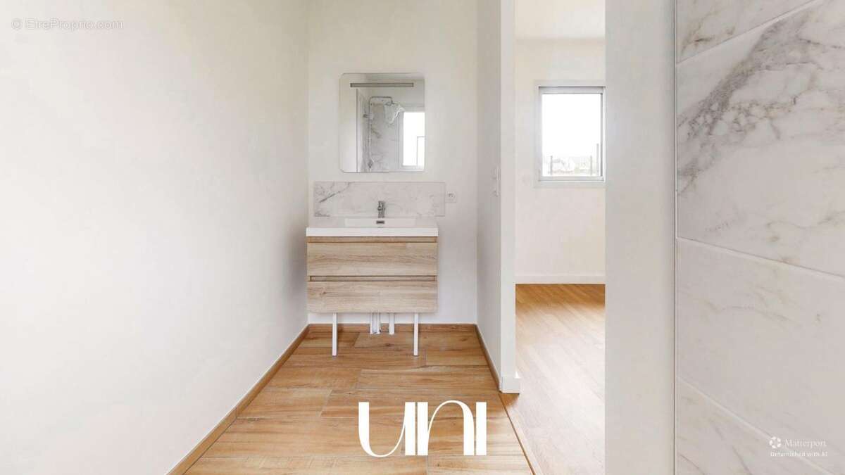 Maison à LONGUES-SUR-MER