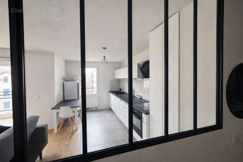 Appartement à SAINT-GENIS-POUILLY