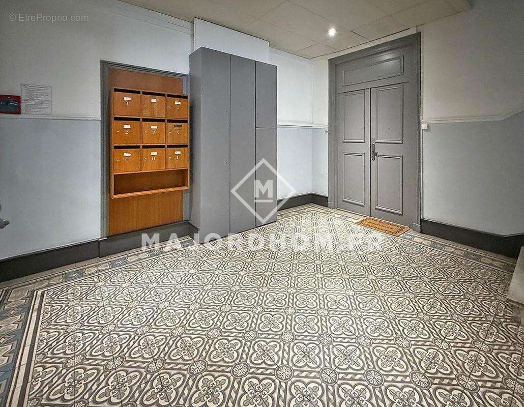 Appartement à MARSEILLE-6E