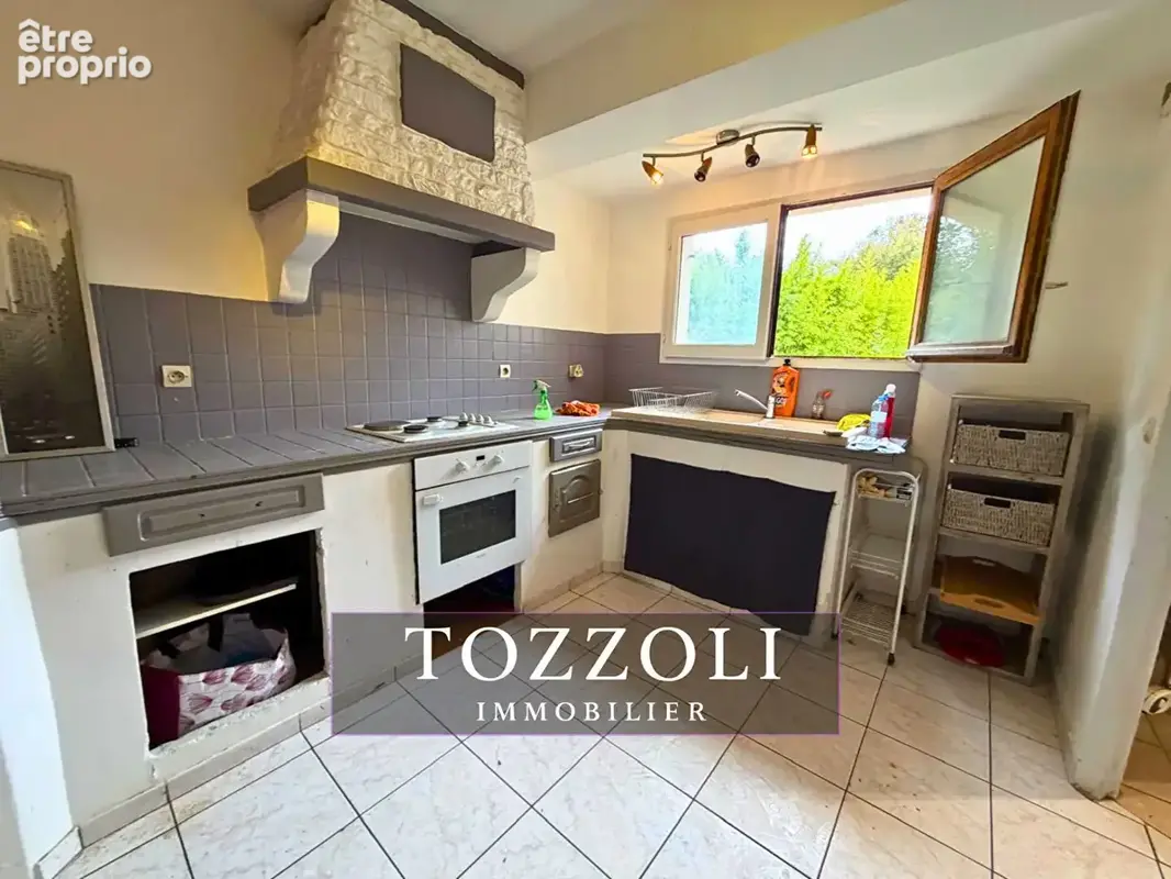 Appartement Saint Quentin Fallavier vendu en plateau à aménager de 72m² - photo 4