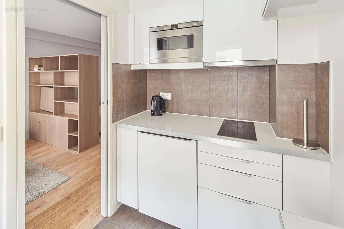 Appartement à PARIS-15E