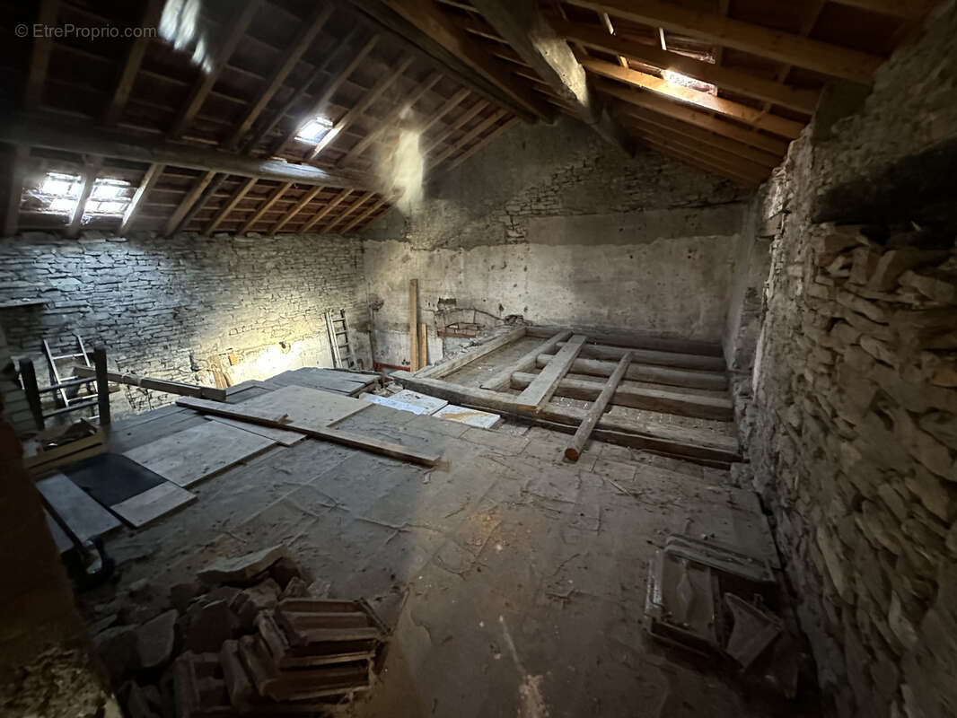 Maison à EINVILLE-AU-JARD