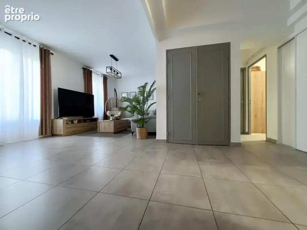 Magnifique appartement T3 de 77 m2  avec garage, situé au second et dernier étage sans ascenseur d'une petite copropriété aux fa - photo 9