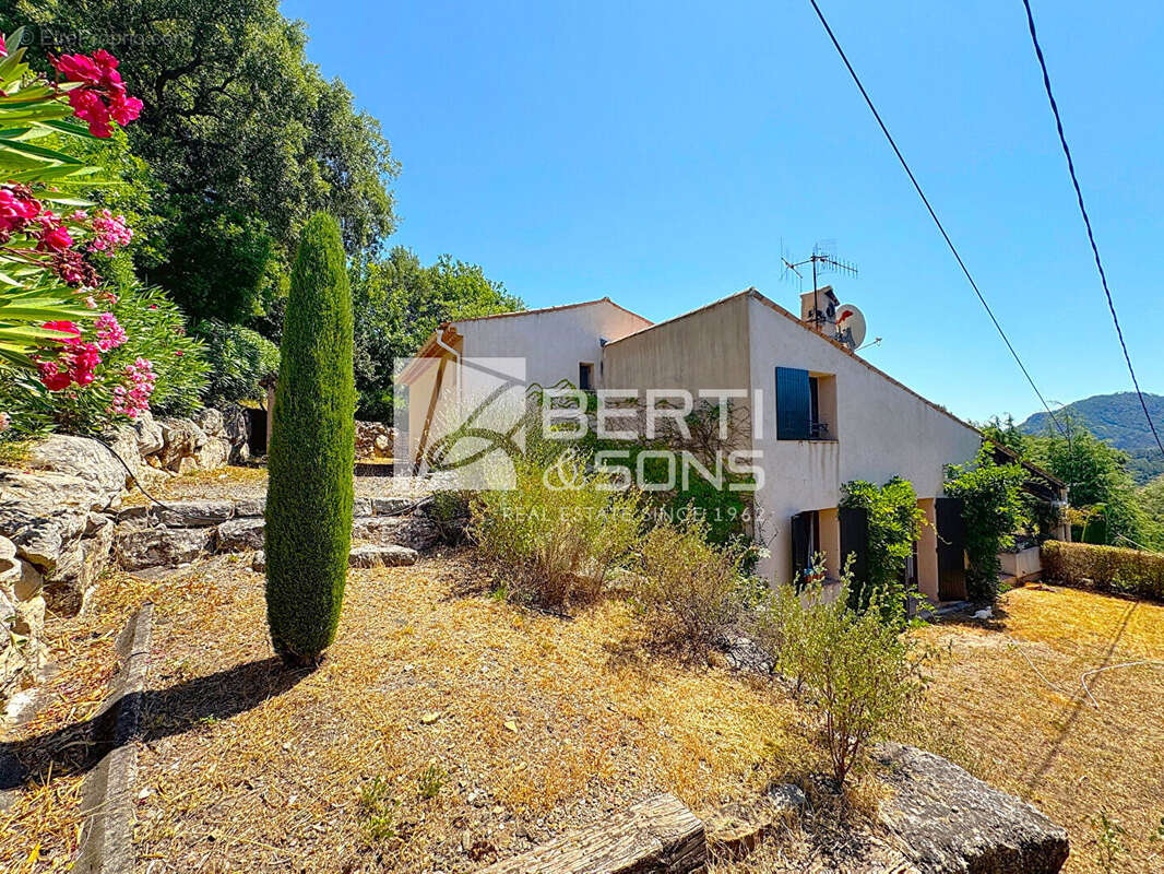 Maison à LES ADRETS-DE-L'ESTEREL