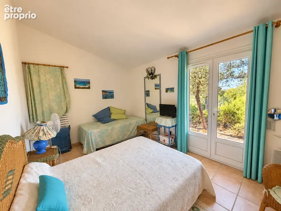 Porto-vecchio   belle villa au calme avec vue mer et environnement verdoyant - photo 6