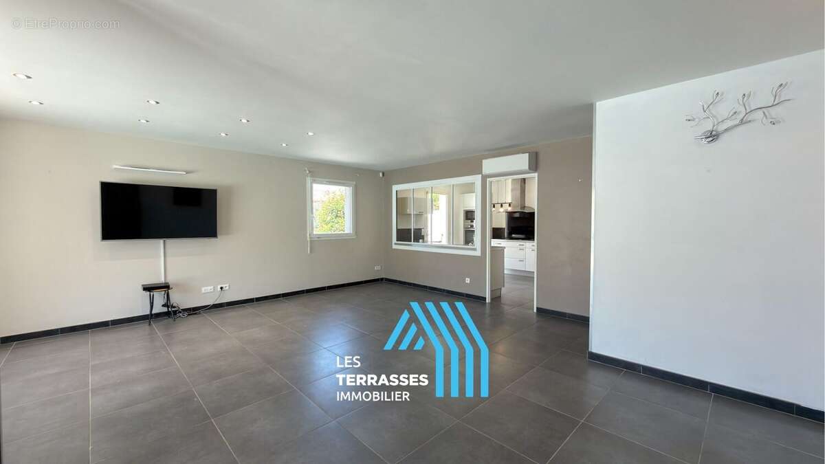 Maison 117 m² à Montelimar  - photo 5
