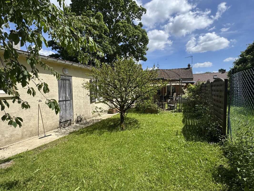 Maison à PISSY