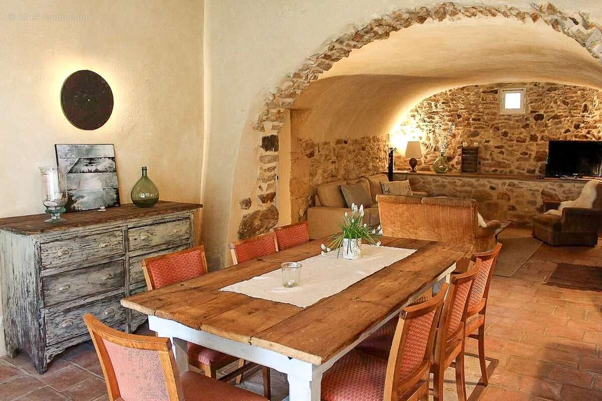 Maison à UZES