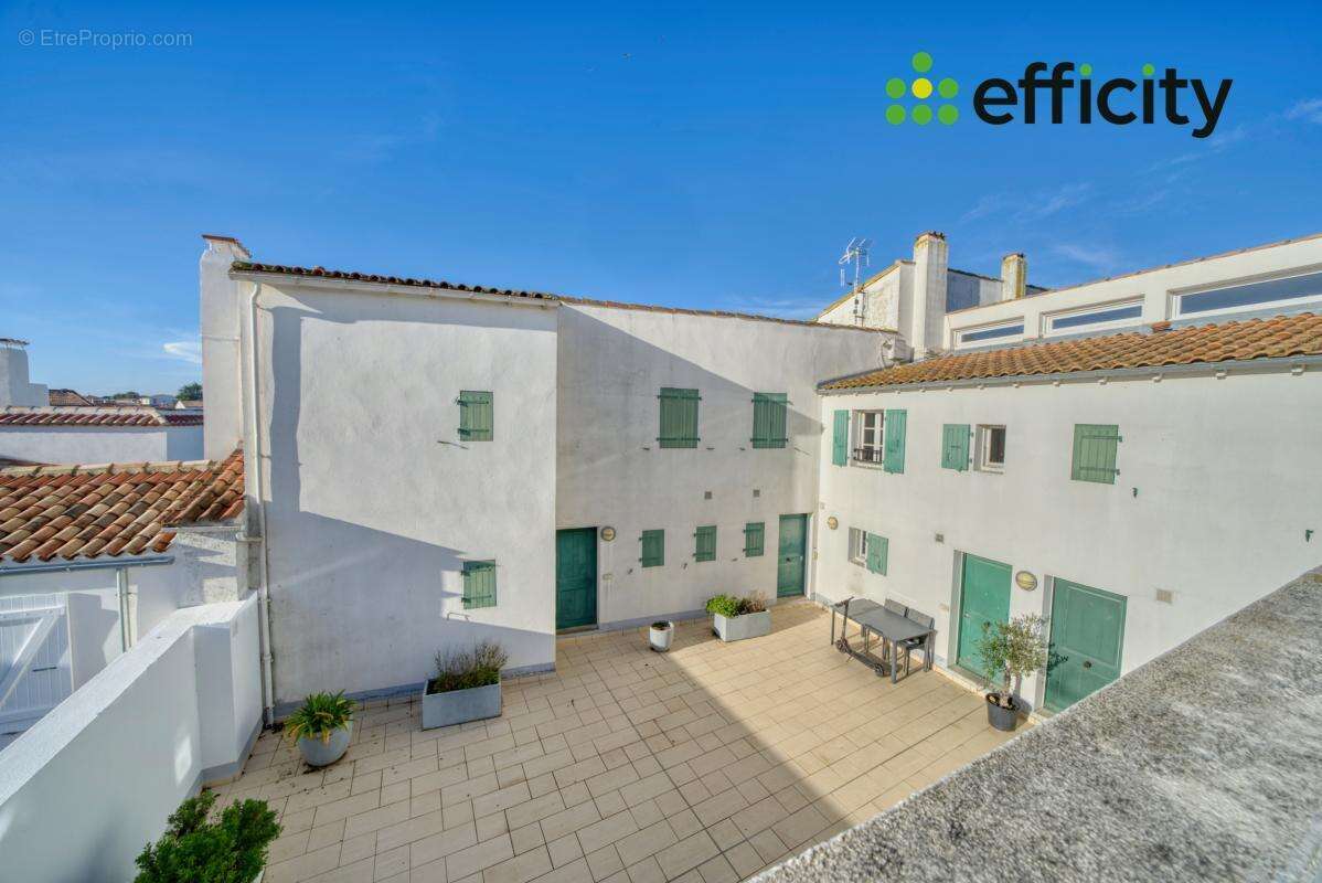 Appartement à SAINT-MARTIN-DE-RE