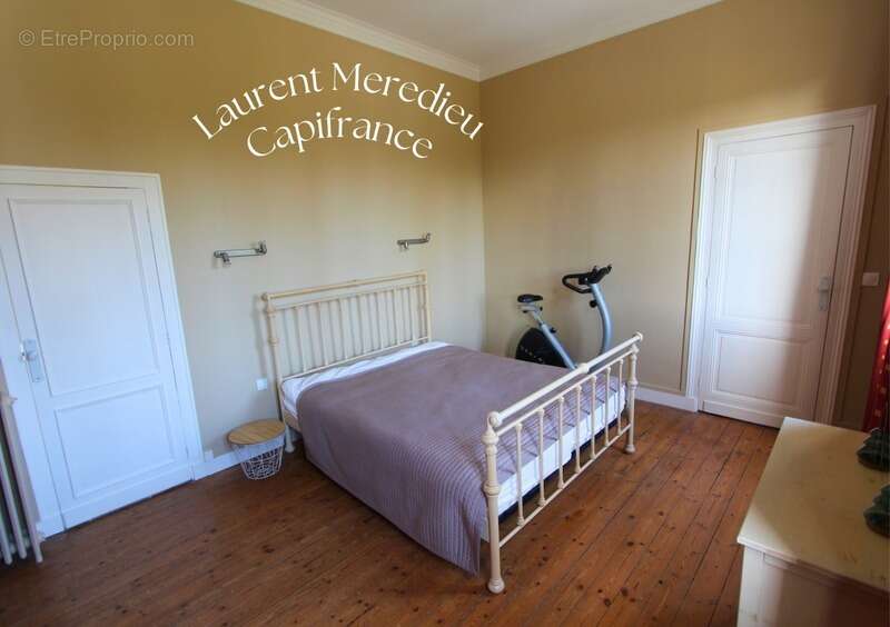 Maison à AMBARES-ET-LAGRAVE