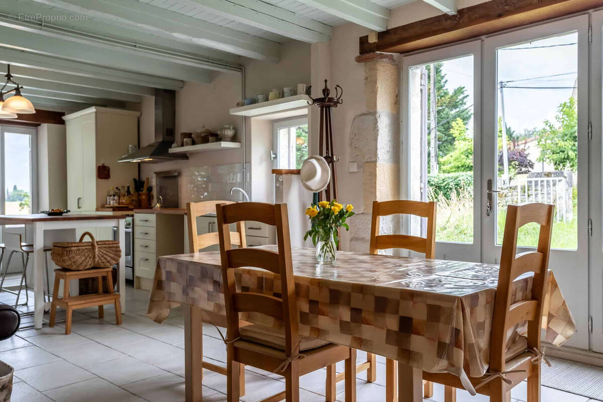 Village house with garden - photo 14