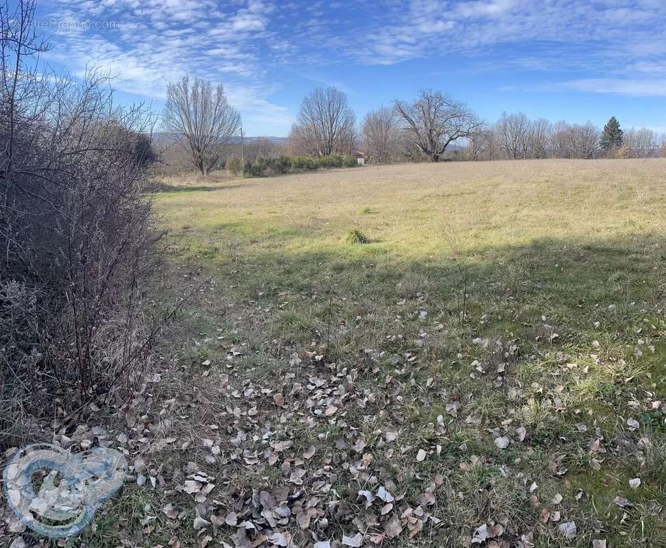 Terrain à REVEST-DU-BION