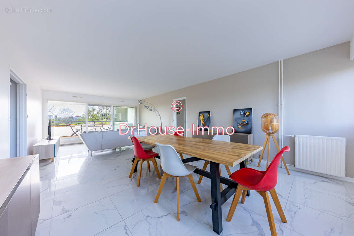 Appartement à ELANCOURT