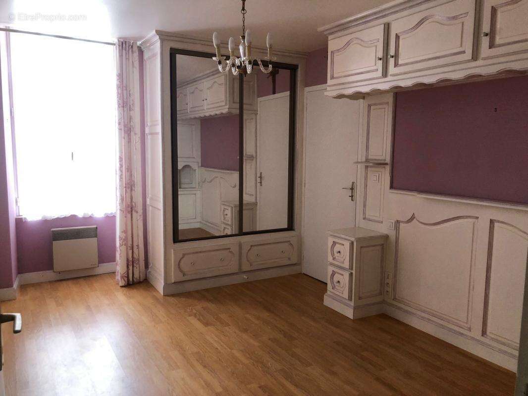 À Vendre : Maison Bourgeoise de Caractère au Coeur de Vaiges - photo 12