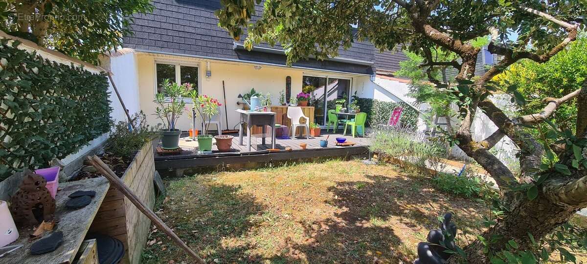 Maison 130 m² à La Rochelle  - photo 2
